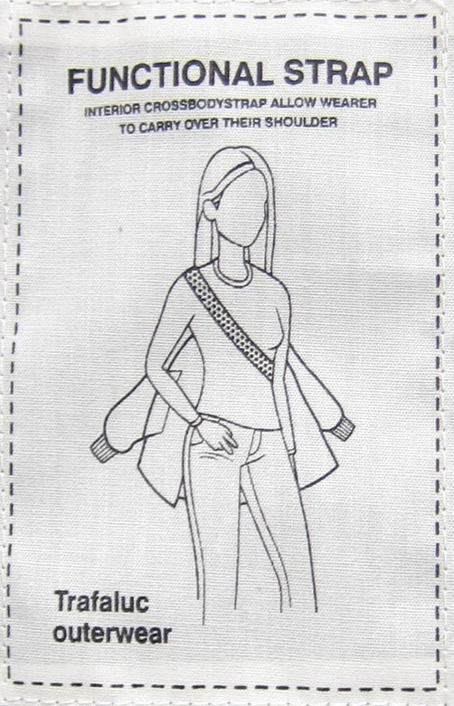 PIKOWANA KURTKA Z KAPTUREM CZARNA (W601)