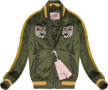 KURTKA BOMBERKA Z NASZYWKAMI ZIELONA (XW556X)