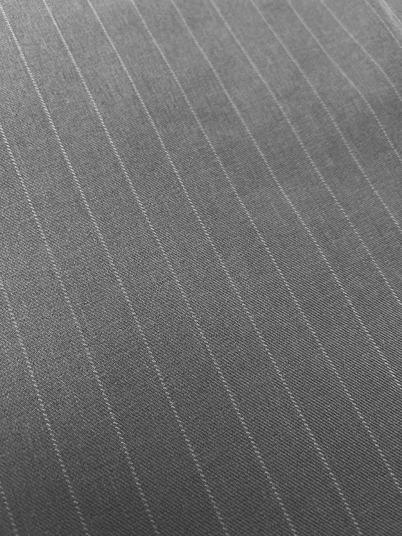 Szerokie spodnie damskie w paseczki szare (18629)