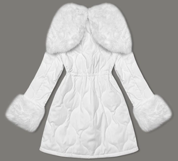 Damska pikowana kurtka zimowa na futerku Ann Gissy biała (AG1-3091)