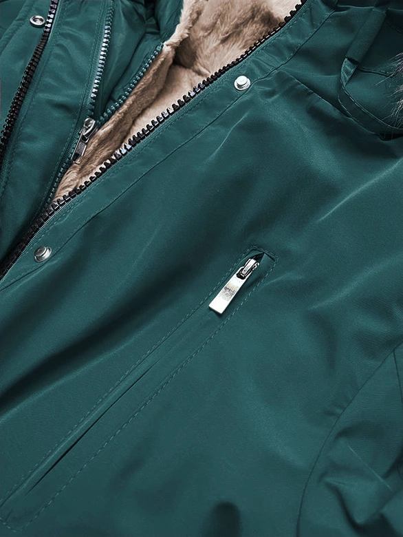 Damska kurtka zimowa na misiu zielony-ciemny beż (w553)