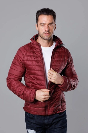 Pikowana kurtka męska z kapturem bordo (HM112-6)