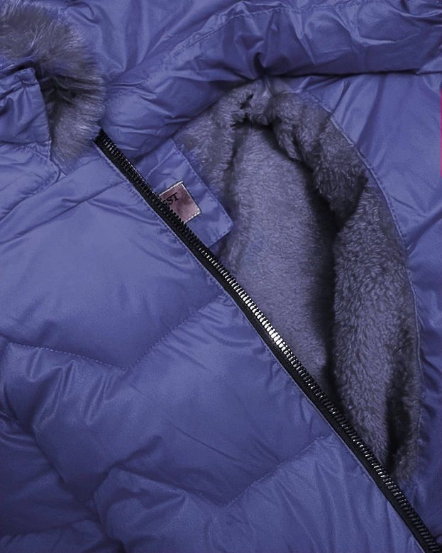 PIKOWANA KURTKA ZIMOWA Z KAPTUREM NIEBIESKA (B2719-72)