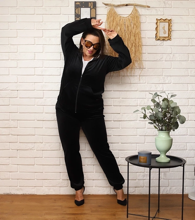 Dres damski z rozpinaną bluzą plus size czarny (8216)