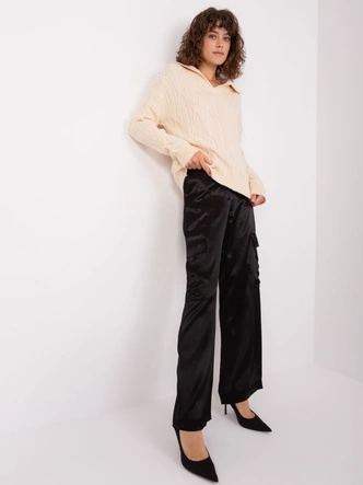 Sweter damski z kołnierzykiem jasny beżowy (2349)