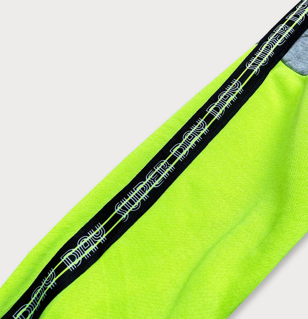 Bluza sportowa damska z rozpinaną stójką czarno-zielona (26019)