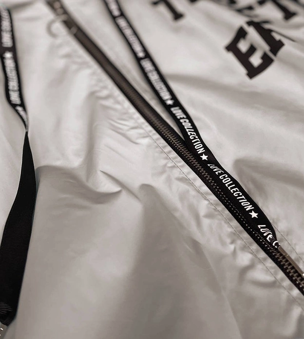 DŁUGA KURTKA WIATRÓWKA JASNY BEŻ (671ART)