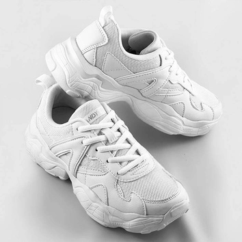 Sznurowane buty sportowe damskie białe (aw100001-02)