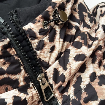 Krótka luźna kurtka panterka Miss TiTi beżowa (25676)