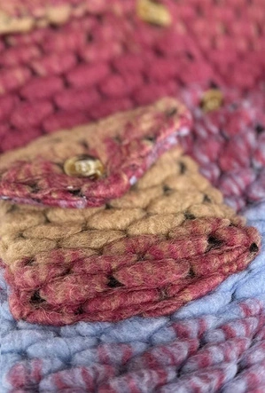 Koszulowa kurtka damska z kołnierzem ciemny róż (2453)