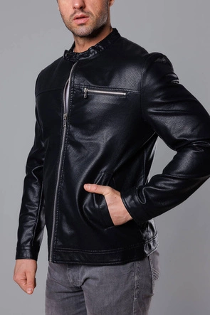 Klasyczna kurtka męska ekoskóra czarna (11Z8025)