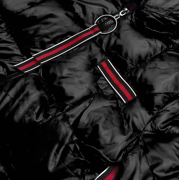 Kurtka damska z ozdobnymi lampasami czarna (ag1-j9002)