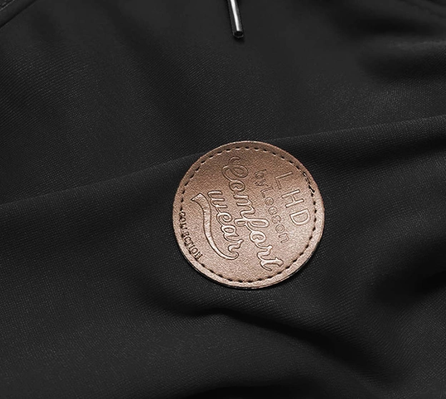 Bluza damska z ozdobnym kapturem czarna (AMG725-2)