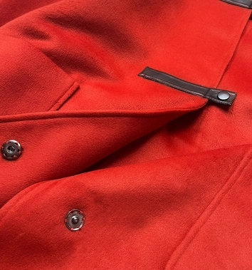 Krótki damski płaszcz z kapturem czerwony (gsq2311)