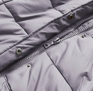 PIKOWANA KURTKA DAMSKA ZIMOWA Z KAPTUREM WRZOSOWA (7757BIG)