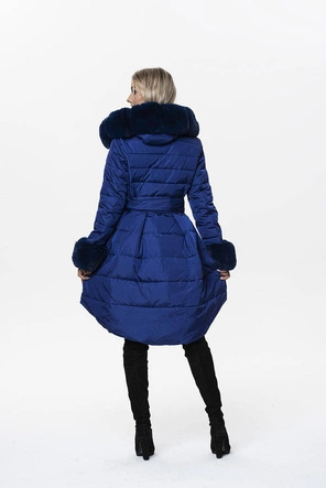 Damska rozkloszowana kurtka zimowa chabrowa (x006x)