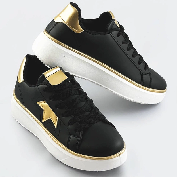 Sznurowane sneakersy z gwiazdką czarny-złoty (bb126a)