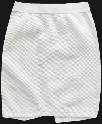 KRÓTKA SPÓDNICA Z ZAKŁADKĄ Z PRZODU KREMOWA (036)