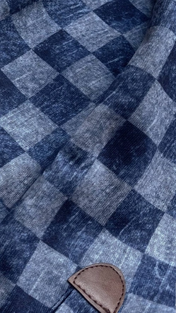 Sportowa bluza w kratkę granatowa (amg-62)