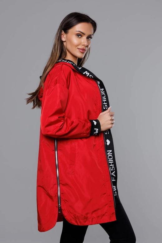 Cienka kurtka damska z ozdobną lamówką czerwona (B8145-4)