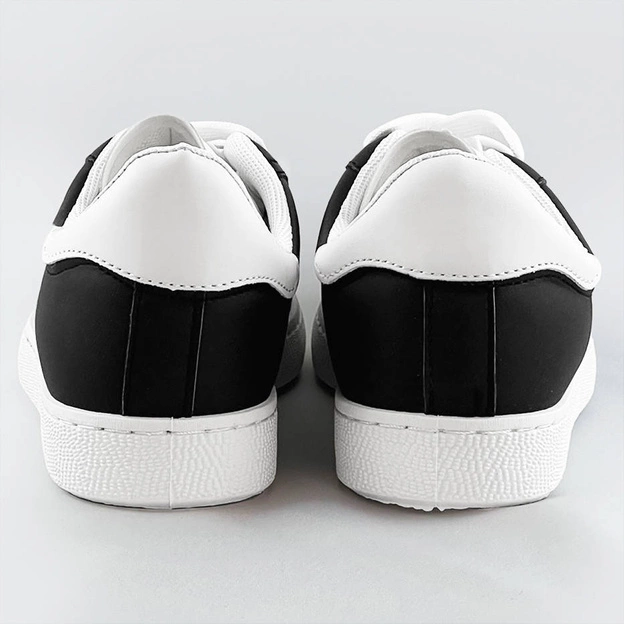 Sznurowane sneakersy damskie czarno-białe (bf-025)