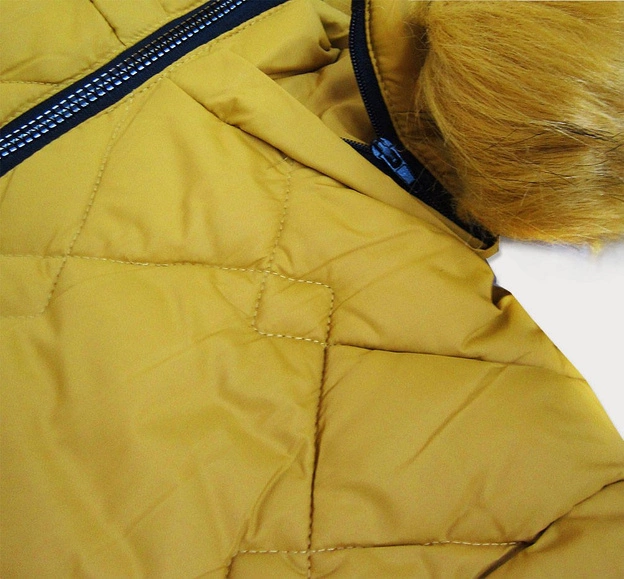 LEKKA KURTKA ZIMOWA DAMSKA Z KAPTUREM MUSZTARDOWA (1865)