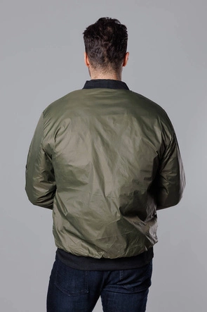 Męska kurtka bomberka z pikowaną podszewką army (AK95-3)