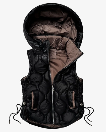 Pikowany bezrękawnik damski ze ściąganymi bokami J style czarny-brąz (5M3235-392A)