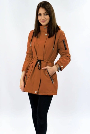 DAMSKA KURTKA Z PODSZEWKĄ W PASKI KARMELOWA (W661)