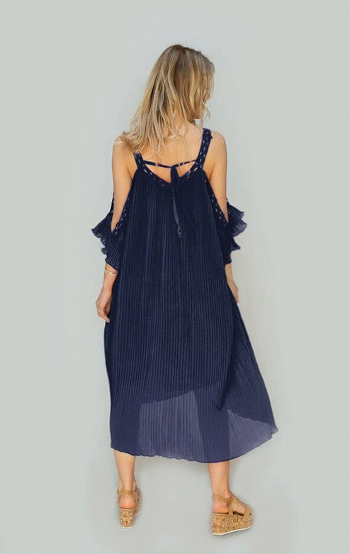 PLISOWANA SUKIENKA Z WYCIĘTYMI RAMIONAMI GRANATOWA (342ART)