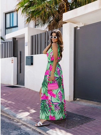 Długa sukienka z gumką w talii zielona (8183)