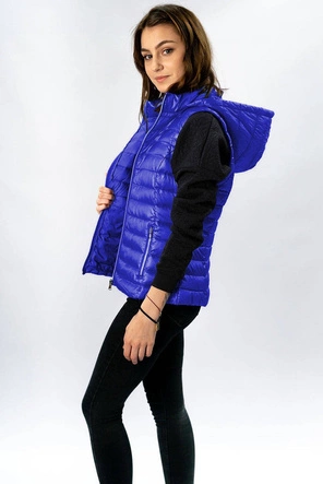 Pikowany błyszczący bezrękawnik damski chabrowy (7000)