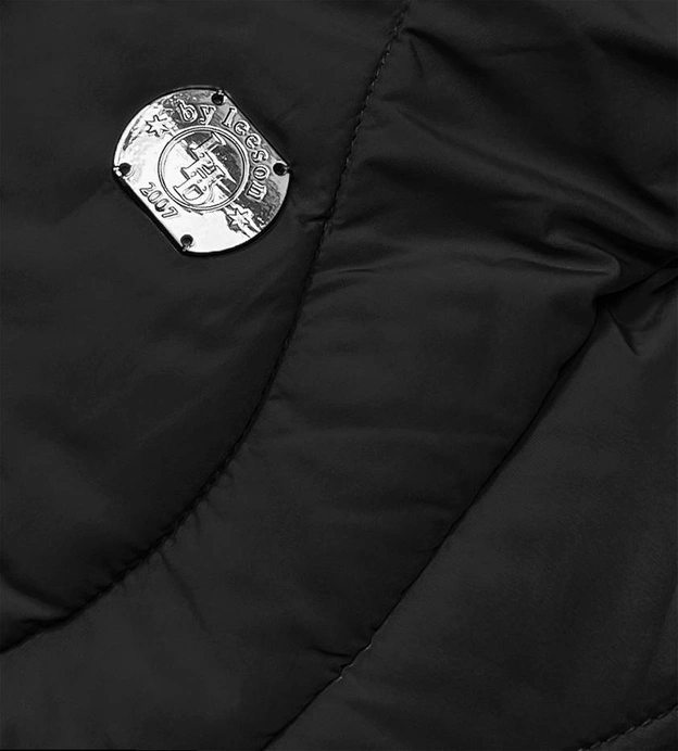 Zimowa kurtka damska do kolan czarna (m-21601)