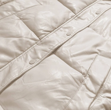 Kurtka zimowa damska ze skóry ekologicznej ecru (TY229009)