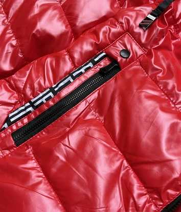 Błyszcząca kurtka z wzorzystymi wstawkami czerwona (w718)