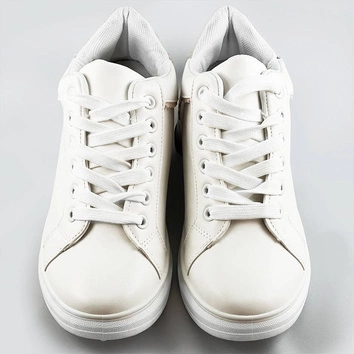 Sportowe buty na ukrytym koturnie biało-beżowe (666-16)