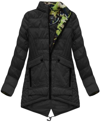 KURTKA Z KAPTUREM CZARNA (W786)