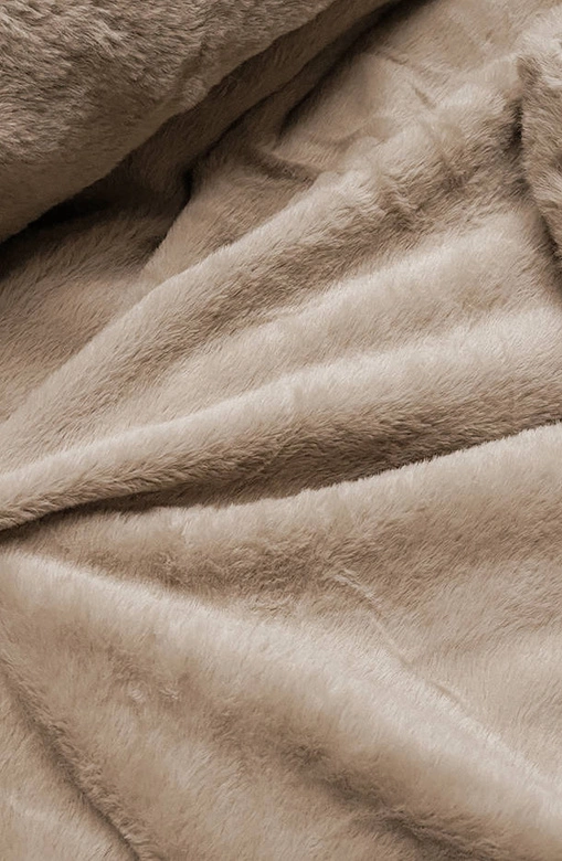 Zimowa parka damska na futerku czarna (can-579big)