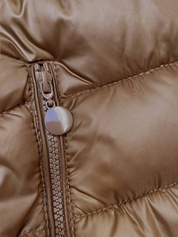 Pikowana zimowa kurtka damska z kapturem brązowa (YP-22075-101)