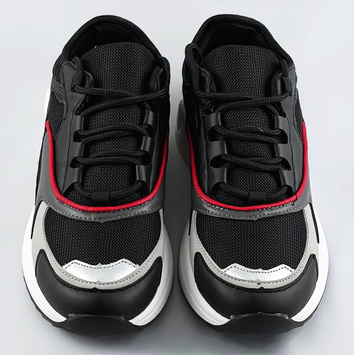 Sznurowane sneakersy z kolorowymi wstawkami czarne (6346)