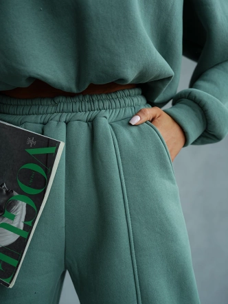 Bawełniany komplet dresowy z krótką bluzą zielony (82160)