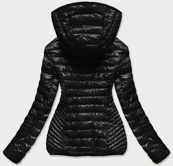 Pikowana kurtka damska z kapturem czarna (b9561)