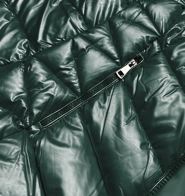 Krótka kurtka damska z futerkiem zielona (TY036-38)