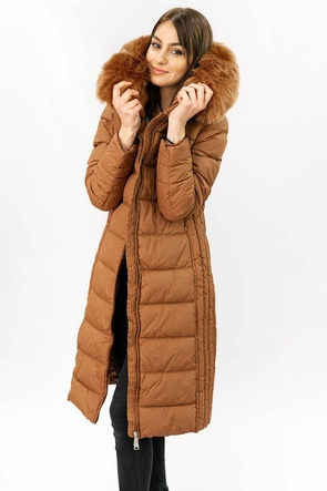 DŁUGA KURTKA DAMSKA ZIMOWA Z KAPTUREM KARMELOWA (7753)