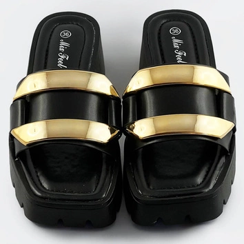 DAMSKIE KLAPKI NA TRAKTOROWEJ PODESZWIE CZARNE (AE110)