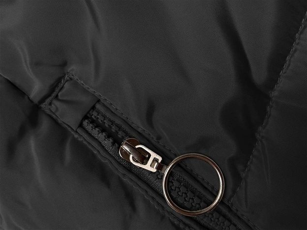 Zimowa kurtka z kapturem czarna (2M-231)