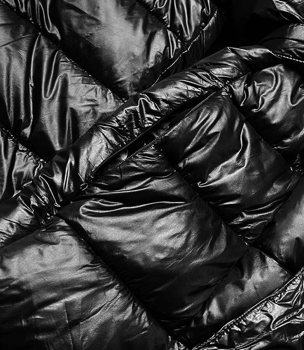 Kurtka damska z wywijanym kołnierzem czarny (ag1-j9061b)