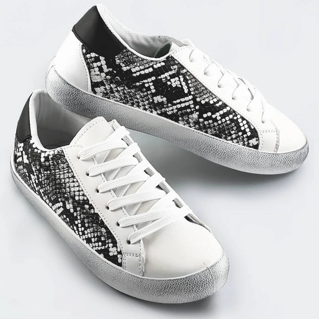 Damskie trampki z motywem zwierzęcym biało-czarny wąż (6343)