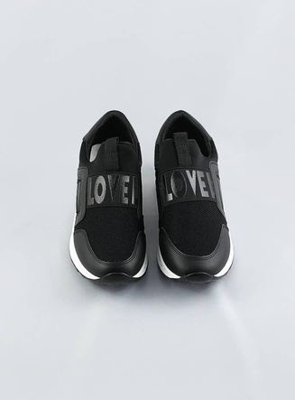 Wsuwane buty damskie z gumką czarne (c1003)