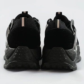 Sznurowane buty na podwyższonej podeszwie czarne (7002)